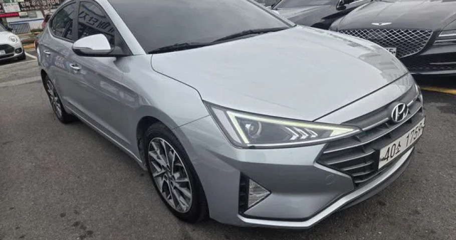 Hyundai Avante (Elantra) 