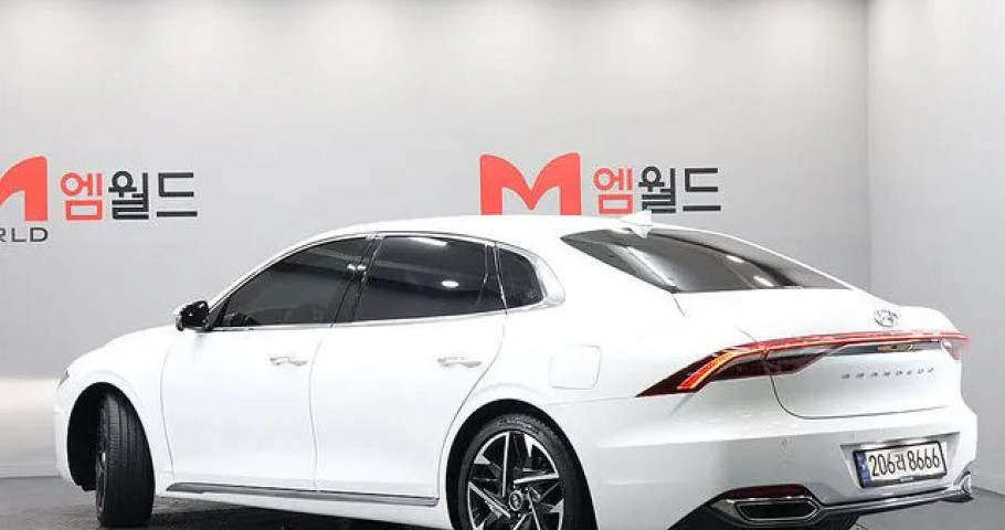 Hyundai Grandeur 