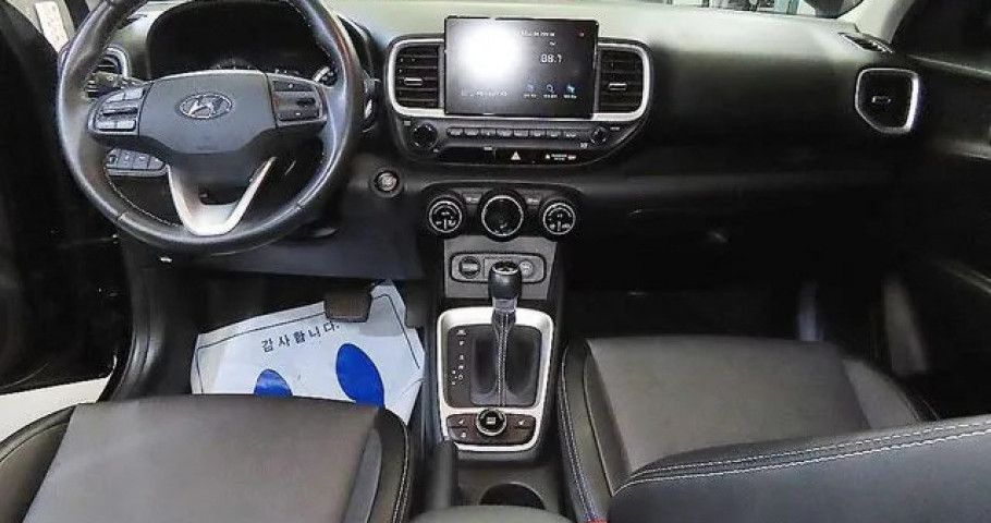 Hyundai Venue 