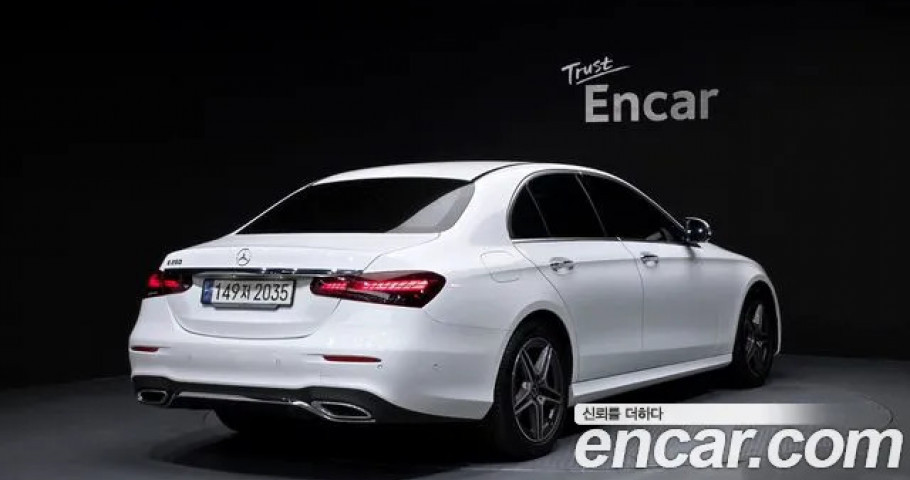 Mercedes-Benz E-Class 