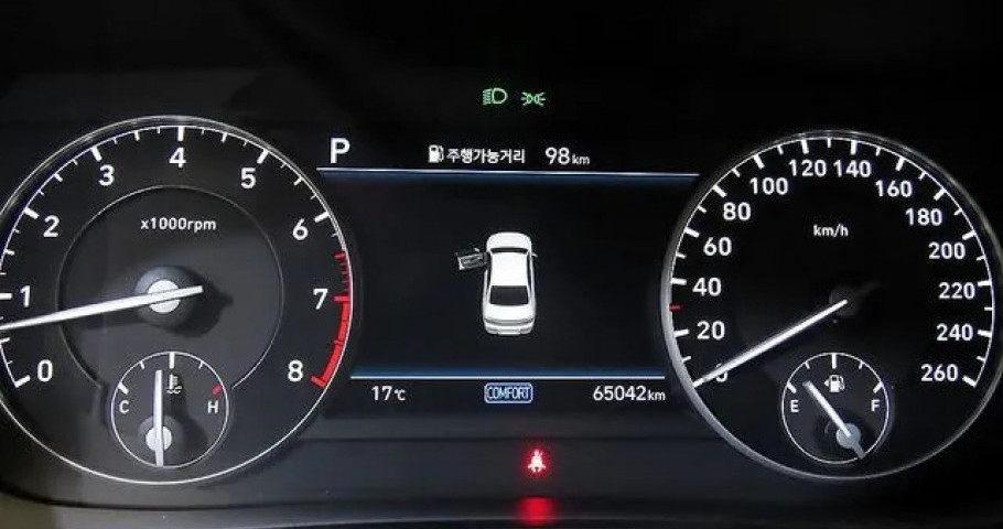 Genesis G90 