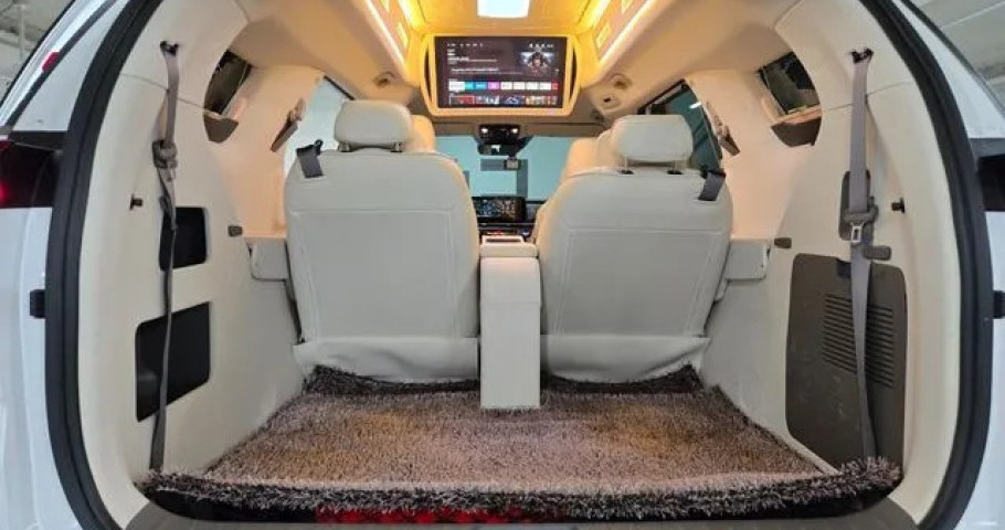 Kia Carnival 