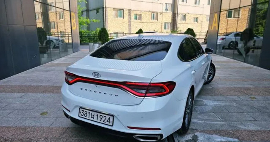 Hyundai Grandeur 