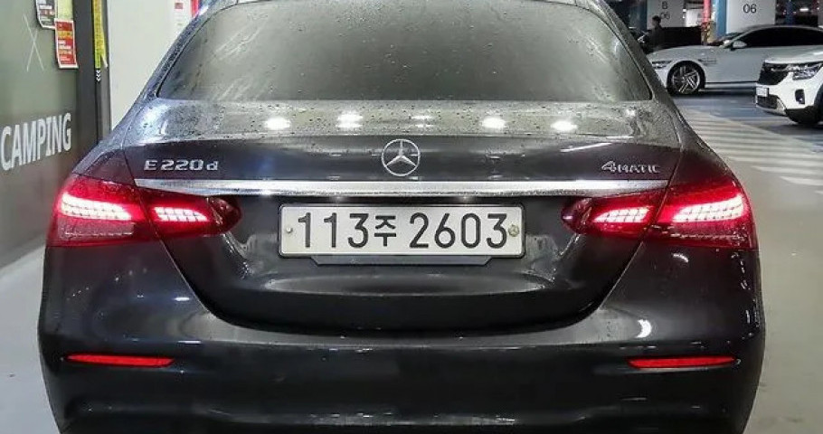 Mercedes-Benz E-Class 