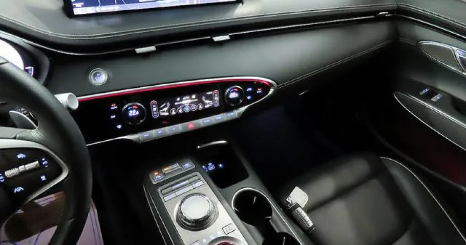Genesis Gv70 
