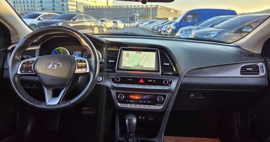 Hyundai Sonata 