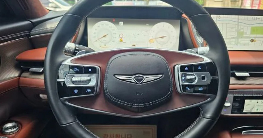 Genesis G90 