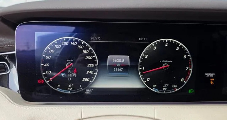 Mercedes-Benz S-Class 