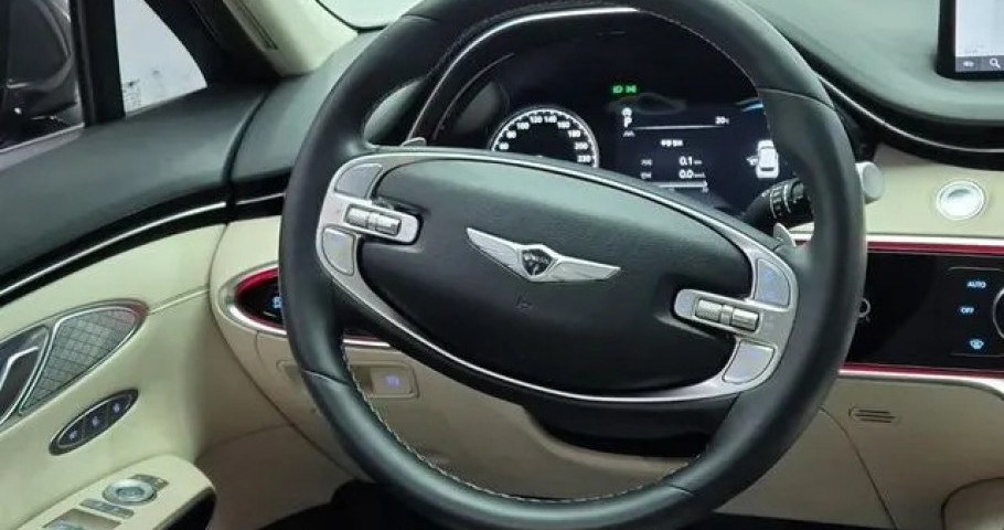 Genesis Gv70 