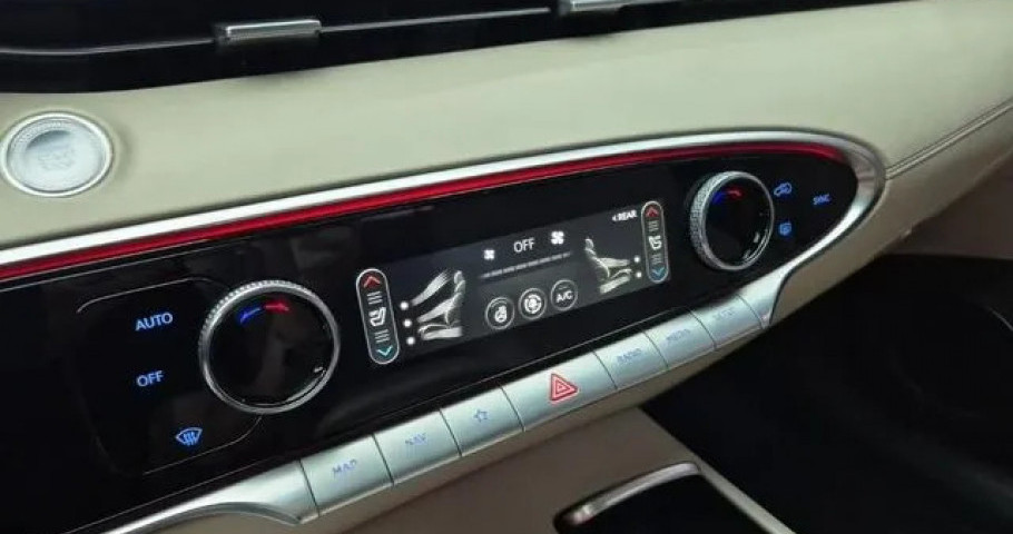 Genesis Gv70 
