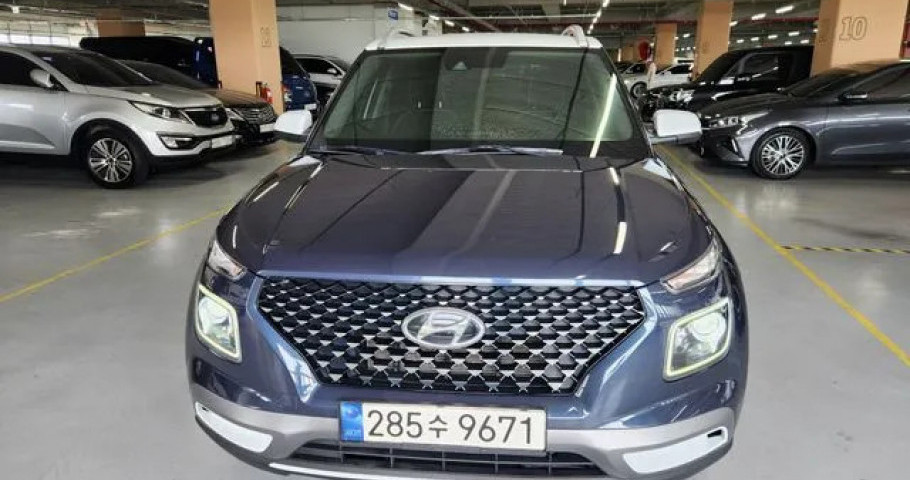 Hyundai Venue 