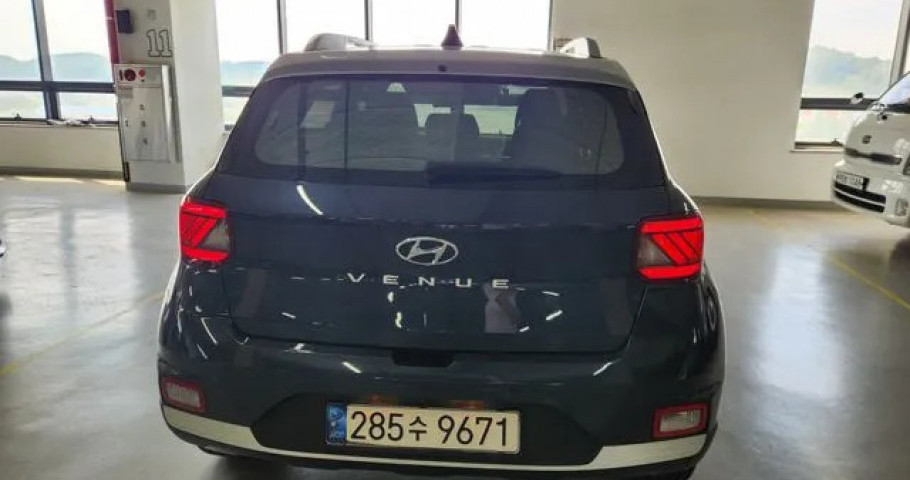 Hyundai Venue 