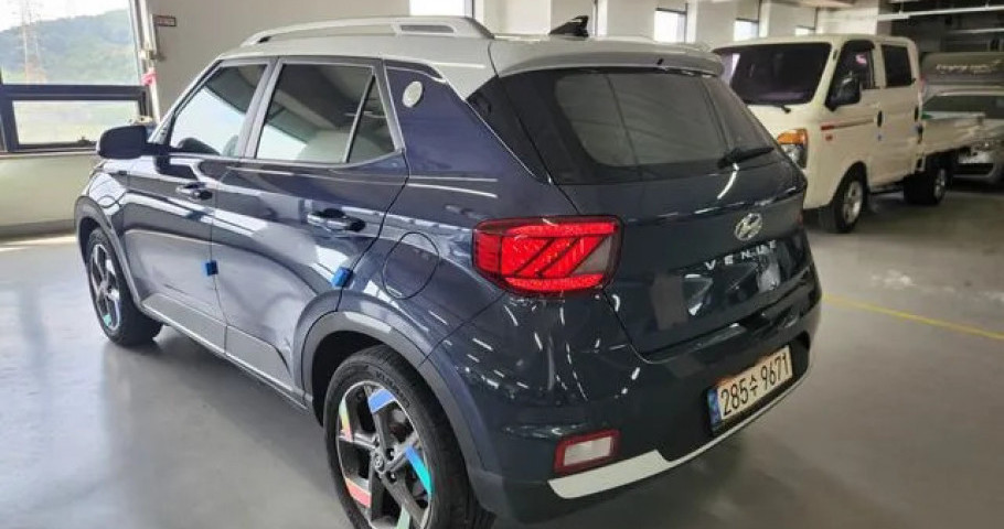Hyundai Venue 