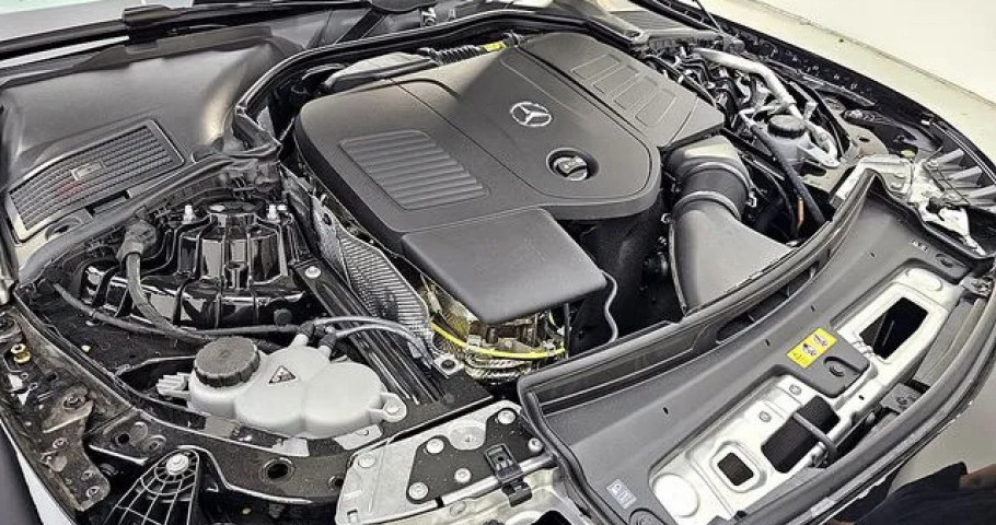 Mercedes-Benz Cle-Class 