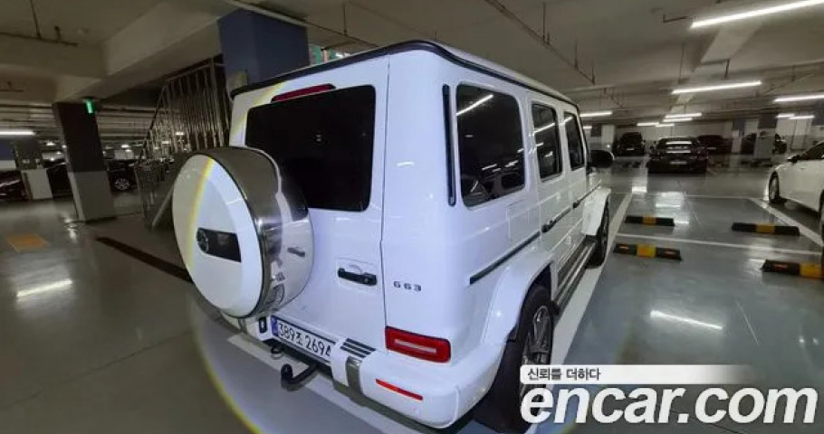 Mercedes-Benz G-Class 