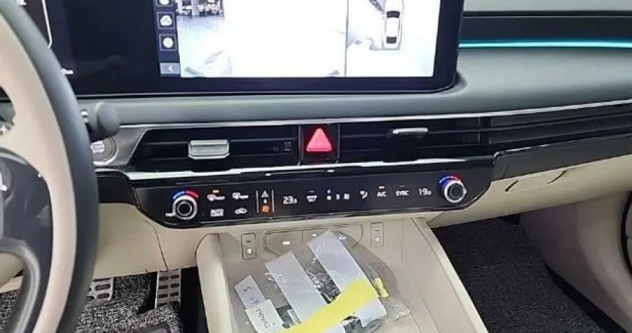 Kia K8 