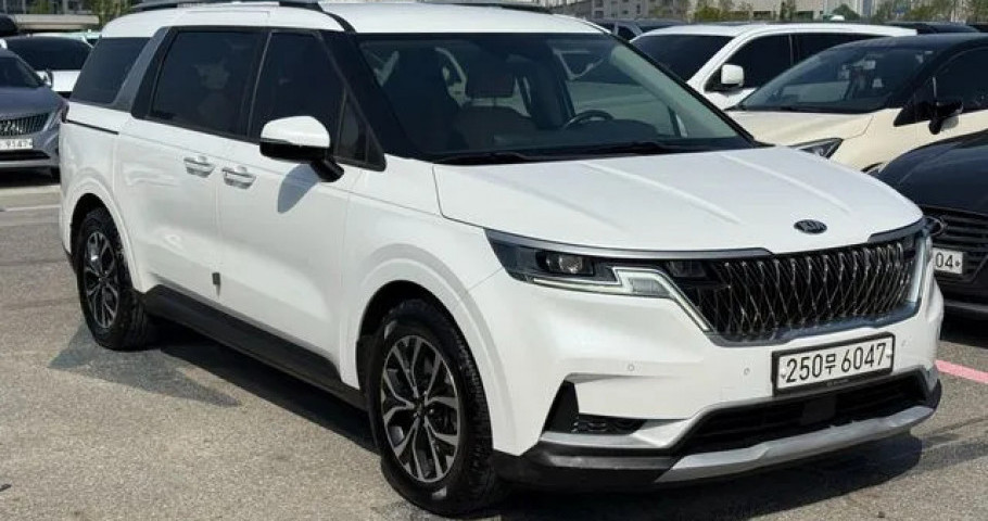 Kia Carnival 