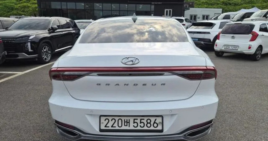 Hyundai Grandeur 