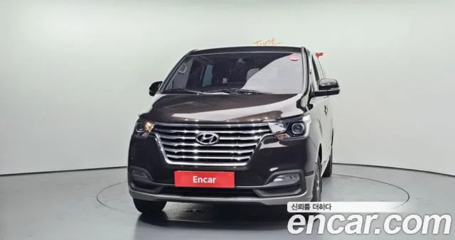 Hyundai Starex 