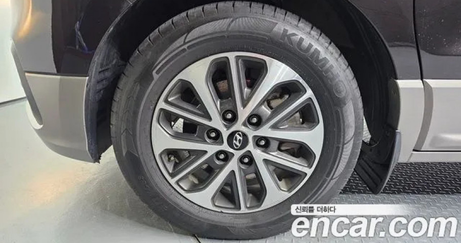 Hyundai Starex 