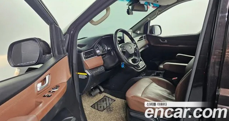 Hyundai Starex 