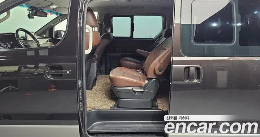 Hyundai Starex 