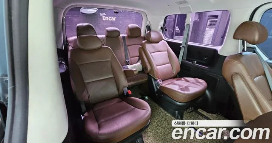 Hyundai Starex 
