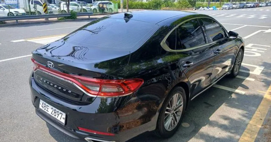 Hyundai Grandeur 