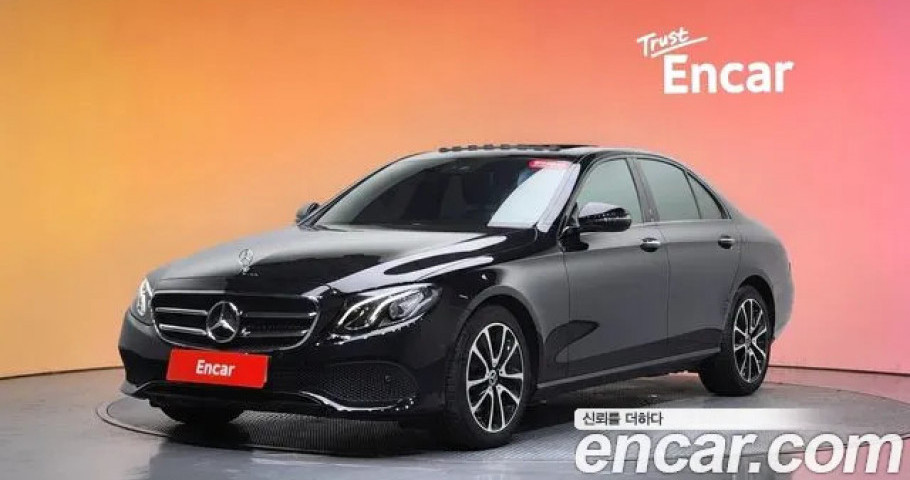 Mercedes-Benz E-Class 