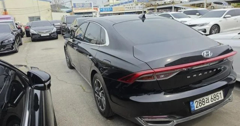 Hyundai Grandeur 