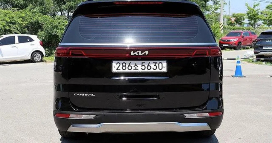 Kia Carnival 