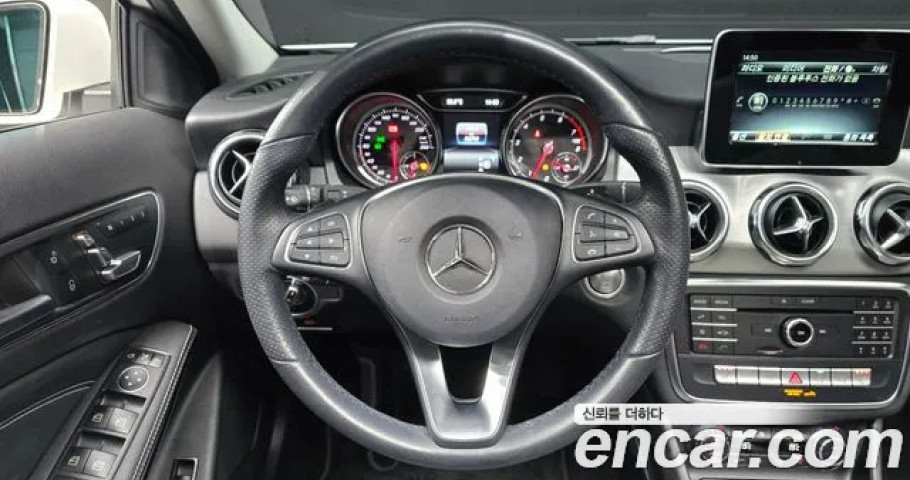 Mercedes-Benz Gla-Class 