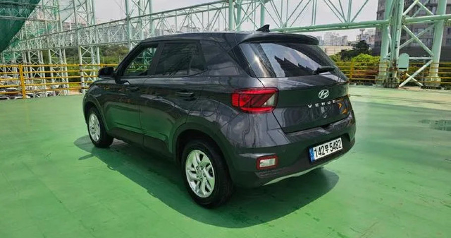 Hyundai Venue 