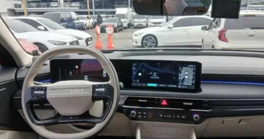Kia K8 