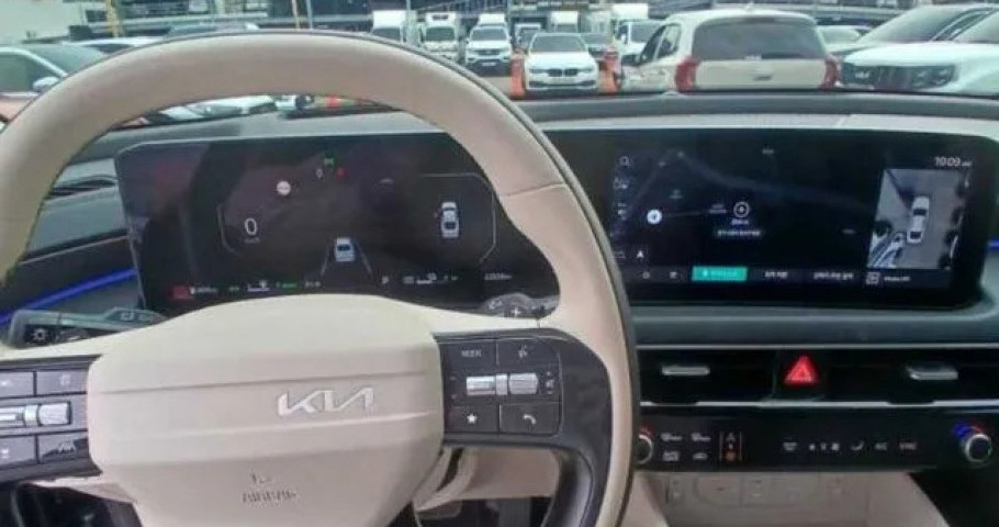 Kia K8 