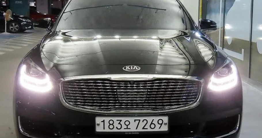 Kia K9 