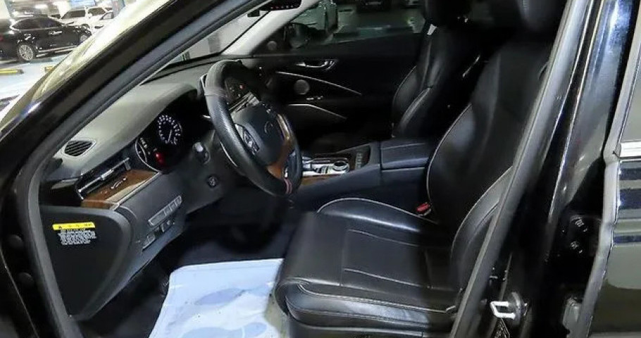 Kia K9 