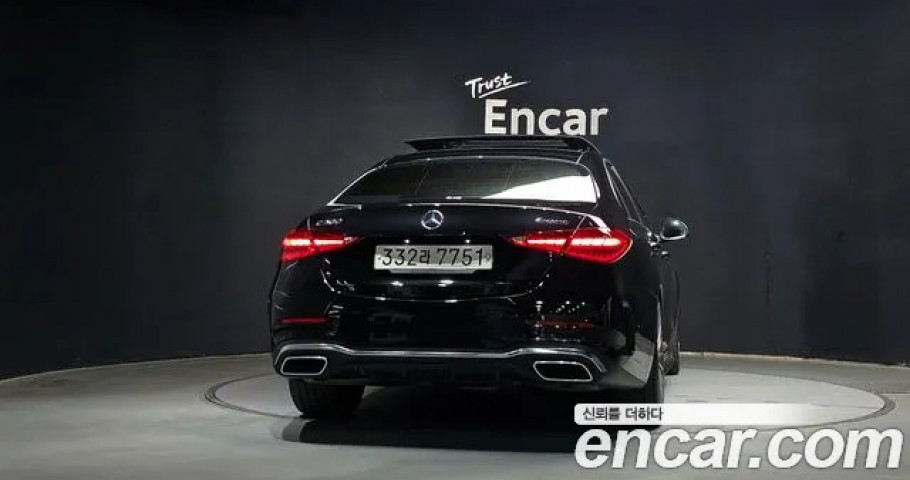 Mercedes-Benz C-Class 