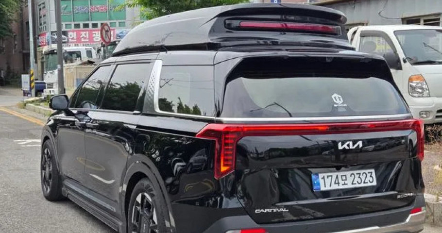 Kia Carnival 