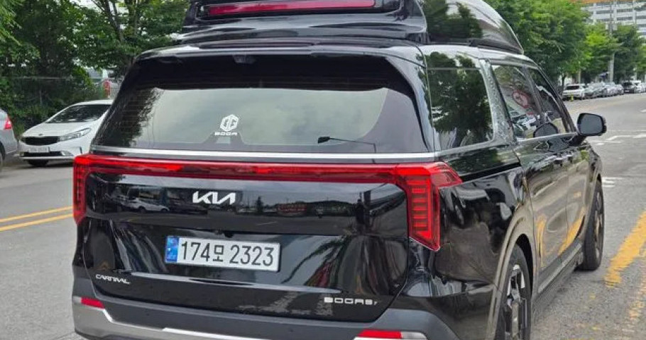 Kia Carnival 