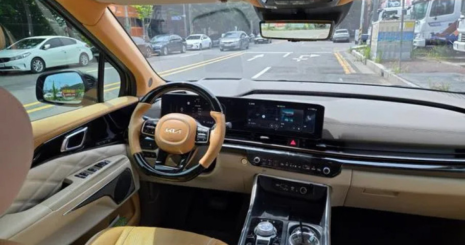 Kia Carnival 