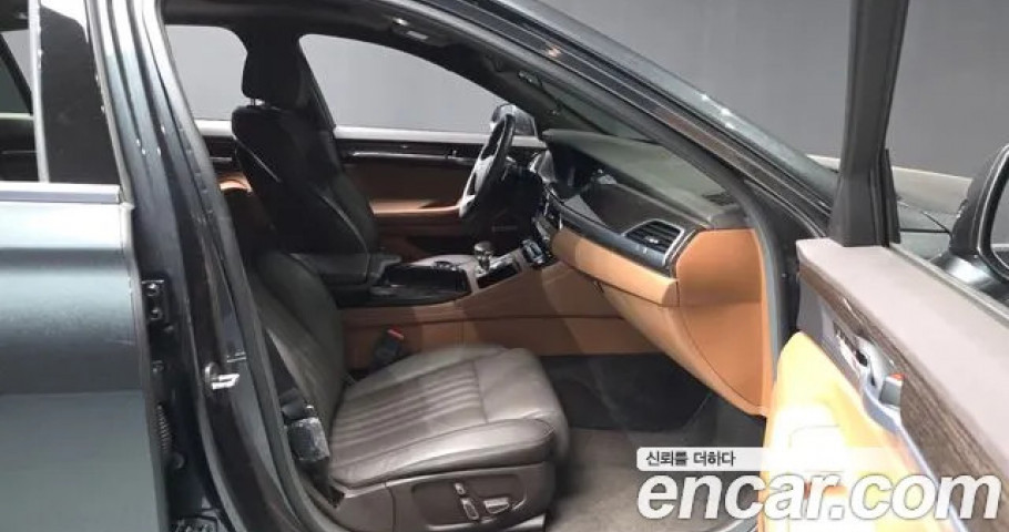 Genesis G90 