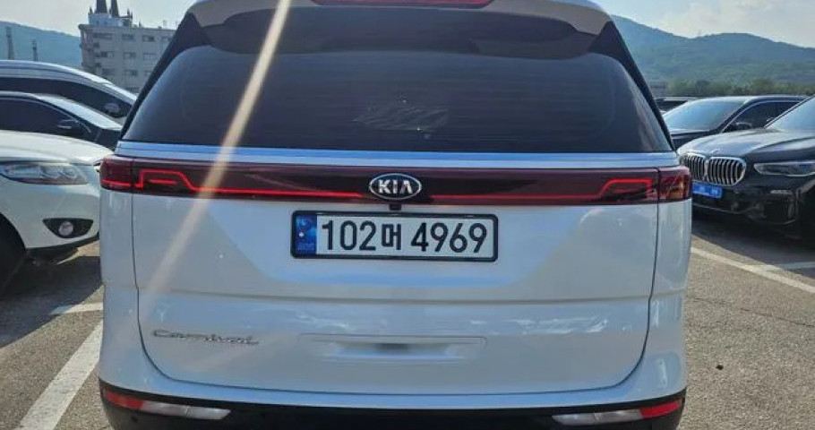 Kia Carnival 