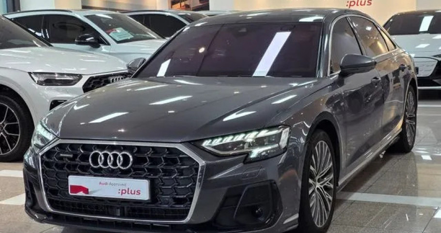 Audi A8 