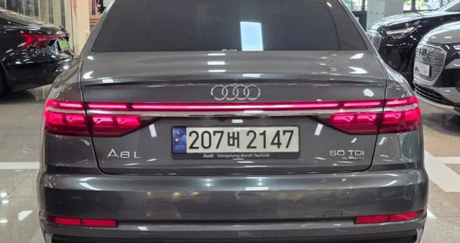 Audi A8 