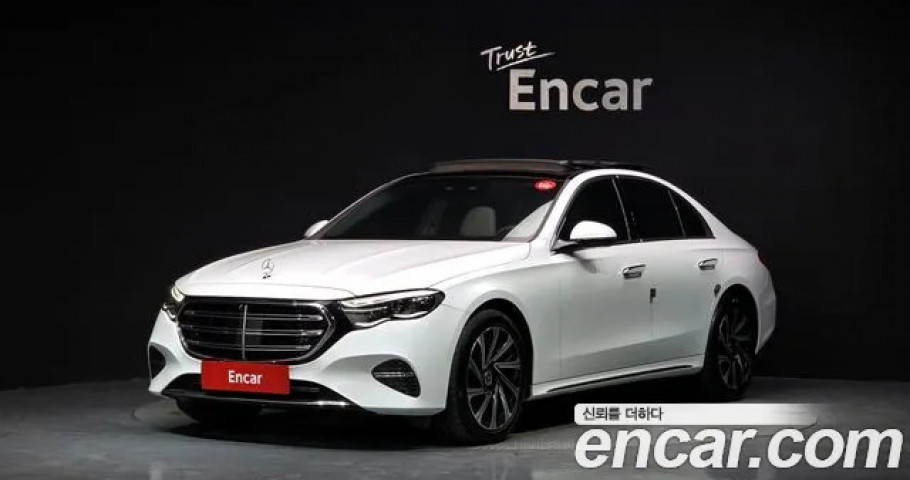 Mercedes-Benz E-Class 