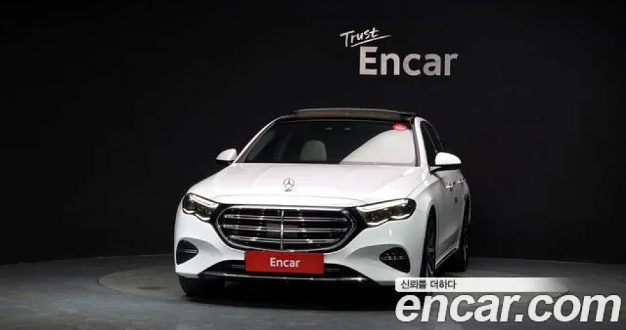 Mercedes-Benz E-Class 