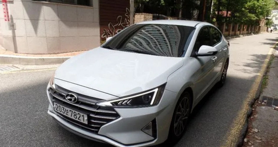 Hyundai Avante (Elantra) 