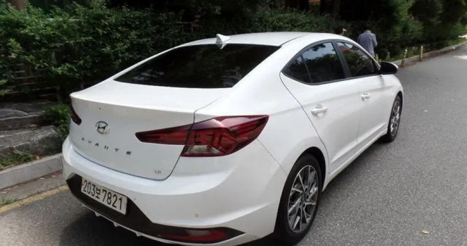 Hyundai Avante (Elantra) 