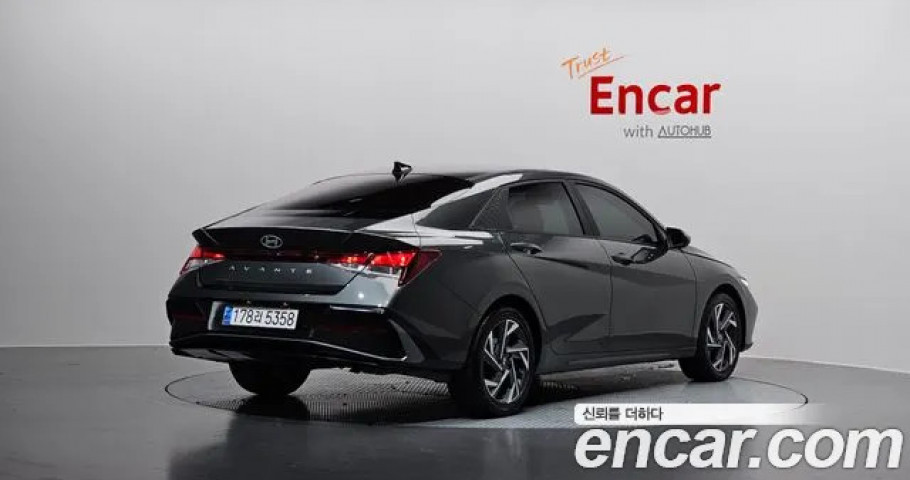 Hyundai Avante (Elantra) 